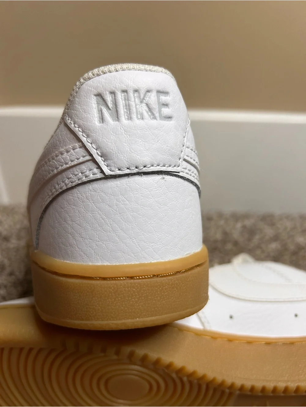 NWF Nike Court Vision Low Size 7 Men's/8.5 Women's